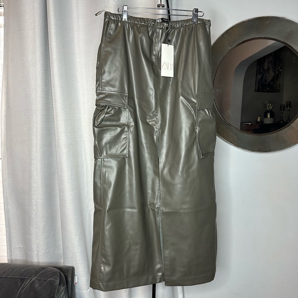 NWT Zara Woman Faux Leather Cargo Khaki Green Bloggers Fav Skirt Size S Small - Picture 14 of 14